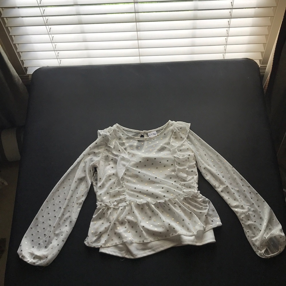 White and gold long sleeved tee